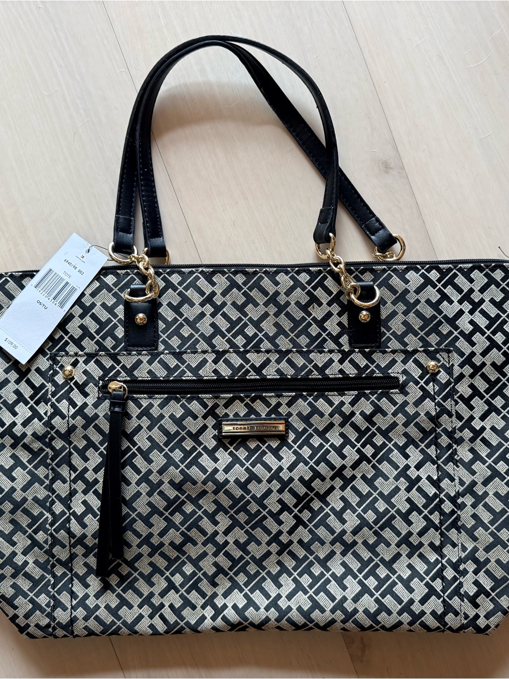 Tommy Hilfiger Black & Ivory Signature Pattern Tote